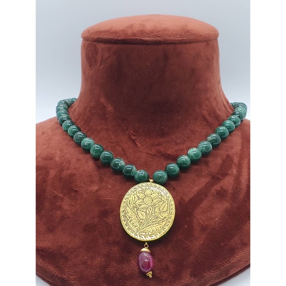 22KT Gold Kundan Polki Pendant - Picture 7 of 8